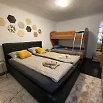 Mora Cantada Piran
