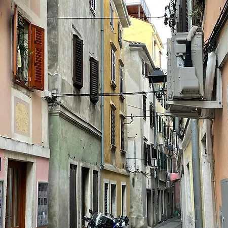 Mora Cantada Apartmán Piran