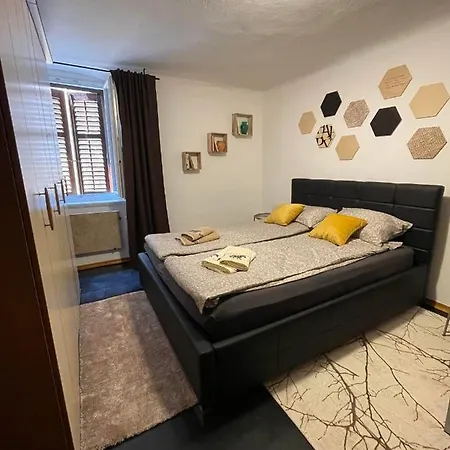 Mora Cantada Appartement Piran