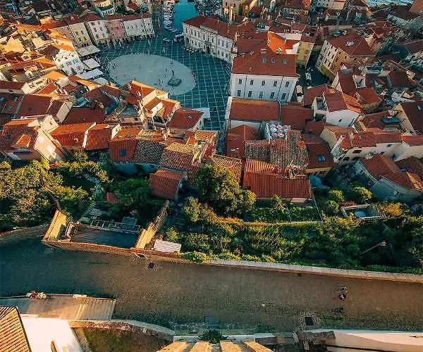 アパート Mora Cantada